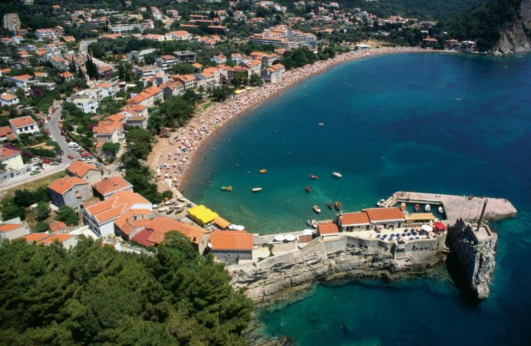 Petrovac Happy Travel